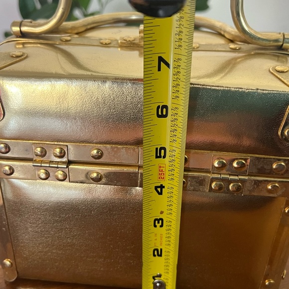 Gold Metallic Women's Handbag - Picture 7 of 7